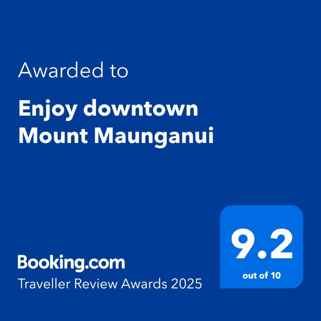Enjoy Downtown Mount Maunganui Hotel Bagian luar foto